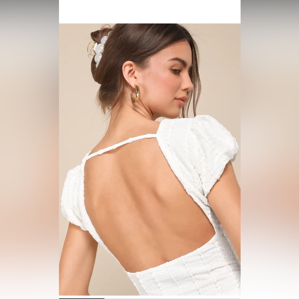 Truly the Sweetest Ivory Textured Knit Backless Puff Sleeve Top NWT SIZE SMALL